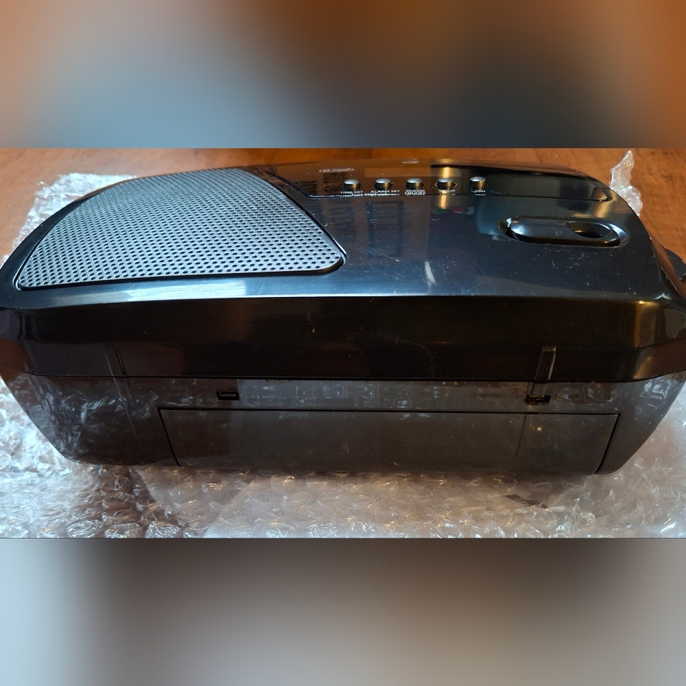 GPX R633B Black AM/FM Clock Radio Digital Plug-In - Picture 8 of 13